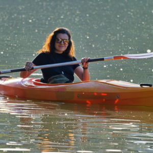 Expériences inoubliables : aventures en canoë sur la Vézère et ses trésors cachés